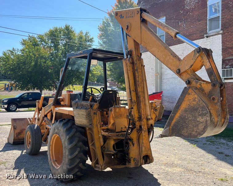 image for item LC9038 Case 580 backhoe