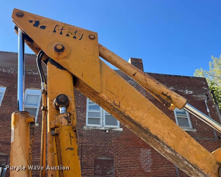 image for item LC9038 Case 580 backhoe