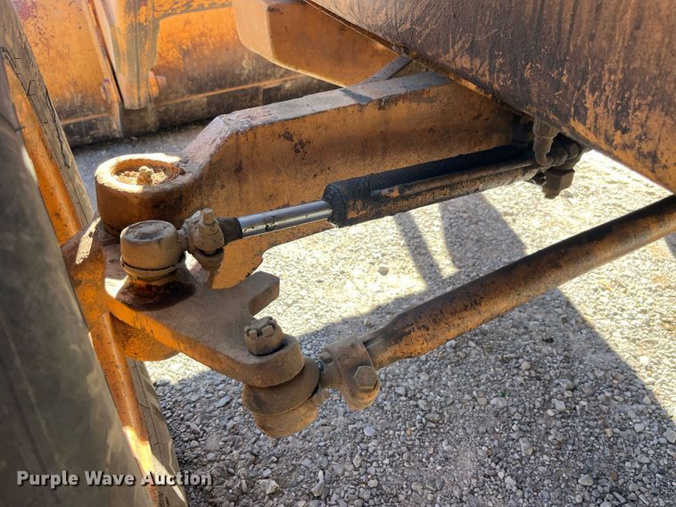 image for item LC9038 Case 580 backhoe