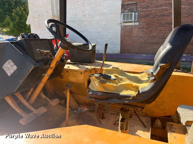 image for item LC9038 Case 580 backhoe