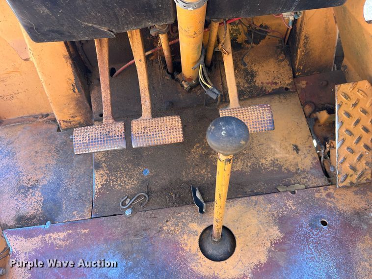 image for item LC9038 Case 580 backhoe