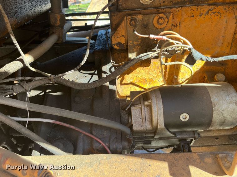 image for item LC9038 Case 580 backhoe