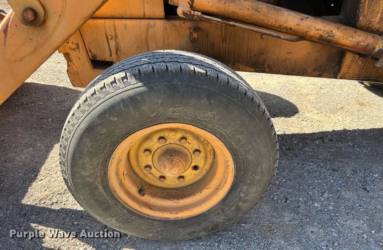 image for item LC9038 Case 580 backhoe