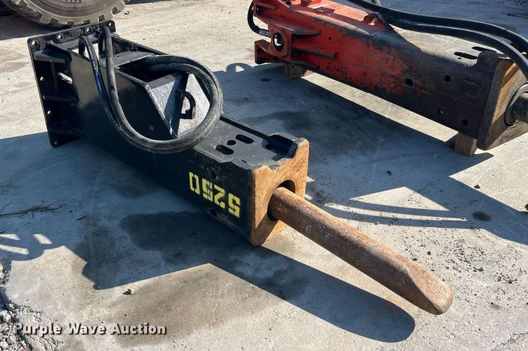 image for item LC9040 Maverick  5250 breaker