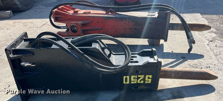 image for item LC9040 Maverick  5250 breaker