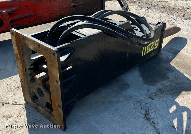 image for item LC9040 Maverick  5250 breaker