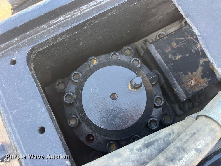 image for item LC9040 Maverick  5250 breaker