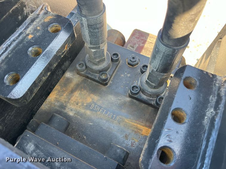 image for item LC9040 Maverick  5250 breaker