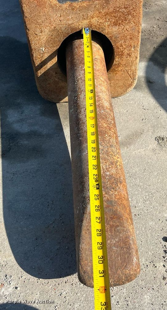 image for item LC9040 Maverick  5250 breaker