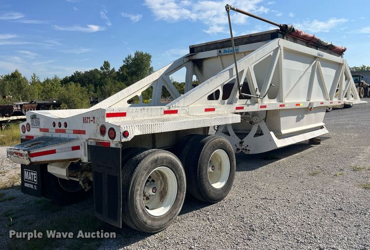 image for item LC9043 2014 DeLucio bottom dump trailer
