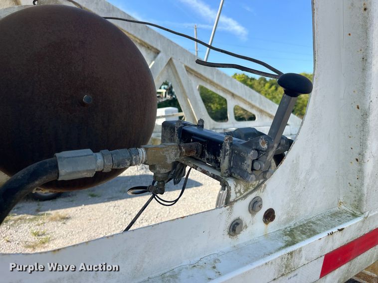 image for item LC9043 2014 DeLucio bottom dump trailer