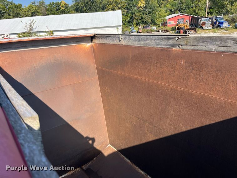 image for item LC9043 2014 DeLucio bottom dump trailer