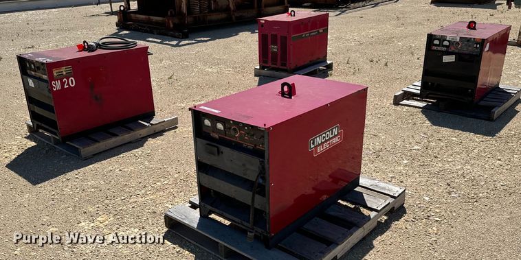 image for item LF9991 (4) Lincoln Electric DC600 welders