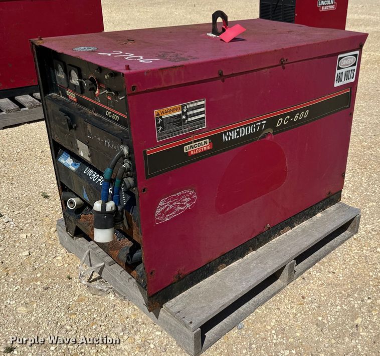 image for item LF9991 (4) Lincoln Electric DC600 welders