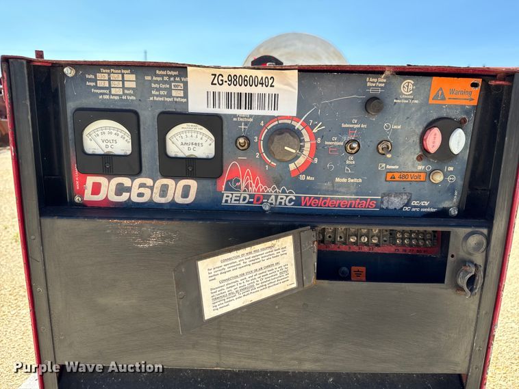 image for item LF9991 (4) Lincoln Electric DC600 welders