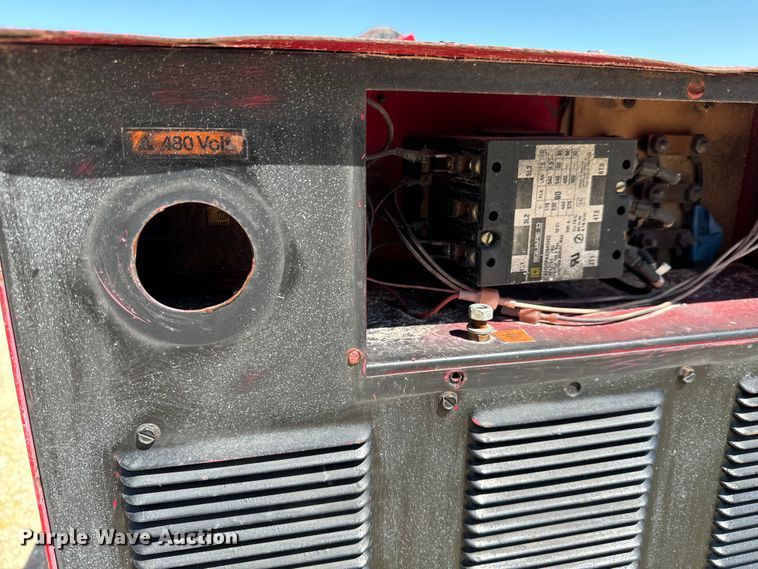 image for item LF9991 (4) Lincoln Electric DC600 welders