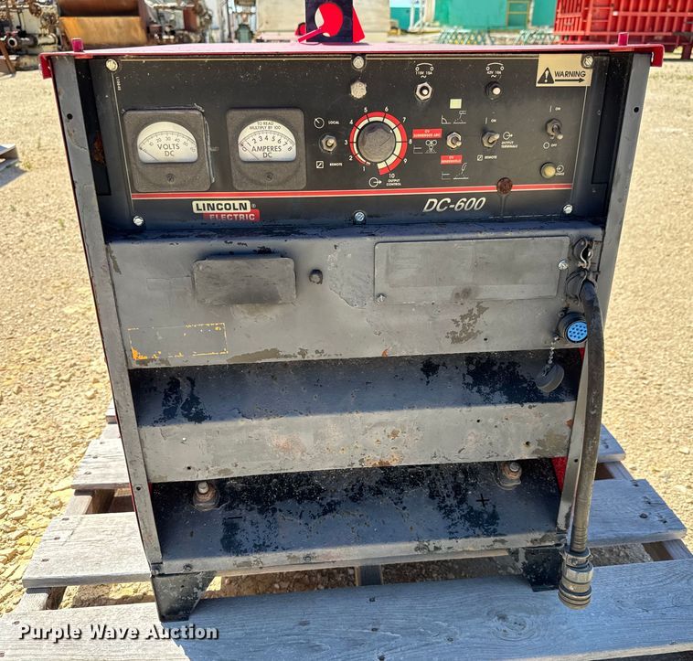 image for item LF9991 (4) Lincoln Electric DC600 welders