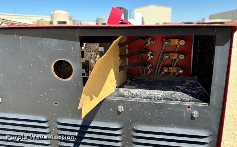 image for item LF9991 (4) Lincoln Electric DC600 welders