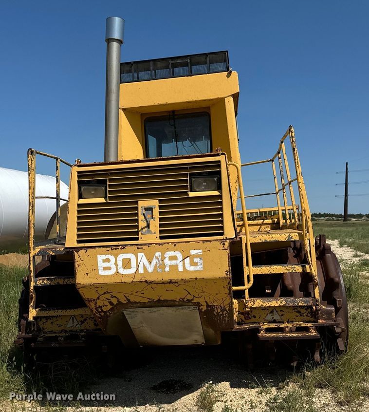 image for item LF9992 Bomag BC601RB landfill compactor