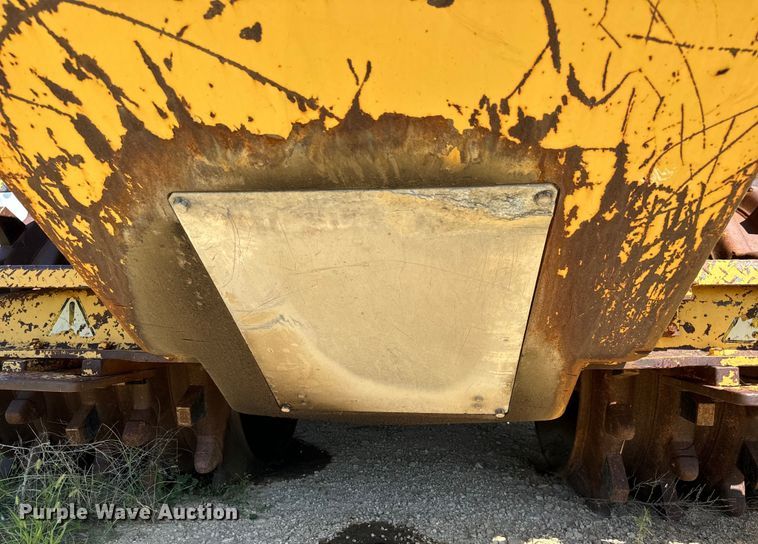 image for item LF9992 Bomag BC601RB landfill compactor