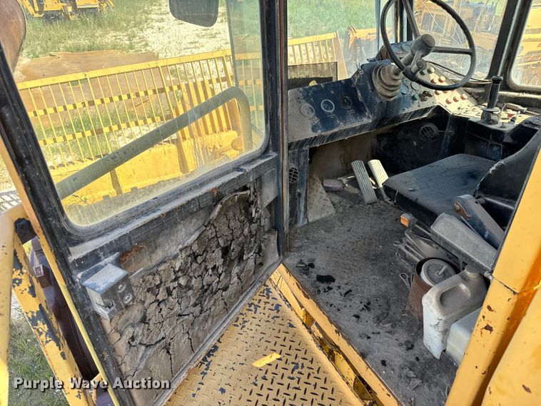 image for item LF9992 Bomag BC601RB landfill compactor