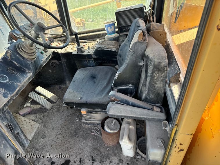 image for item LF9992 Bomag BC601RB landfill compactor