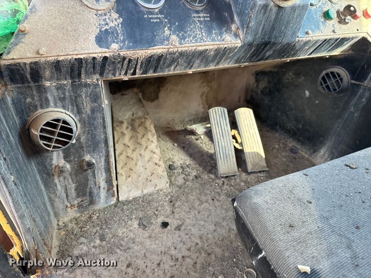 image for item LF9992 Bomag BC601RB landfill compactor