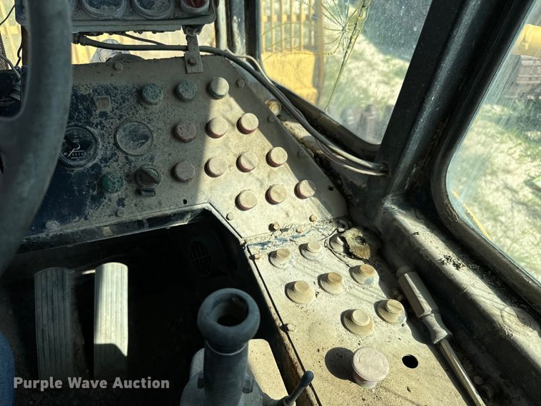 image for item LF9992 Bomag BC601RB landfill compactor