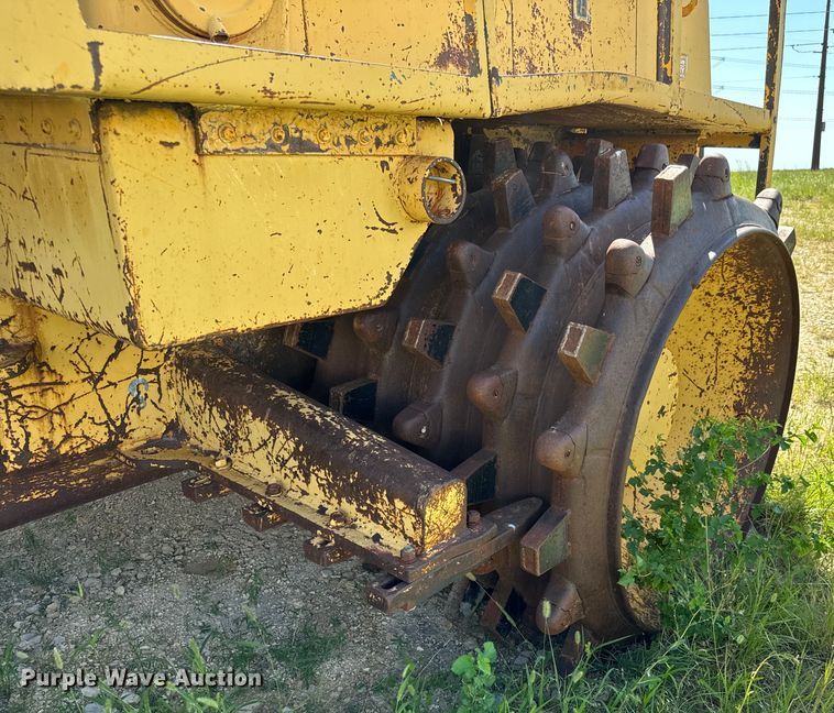 image for item LF9992 Bomag BC601RB landfill compactor