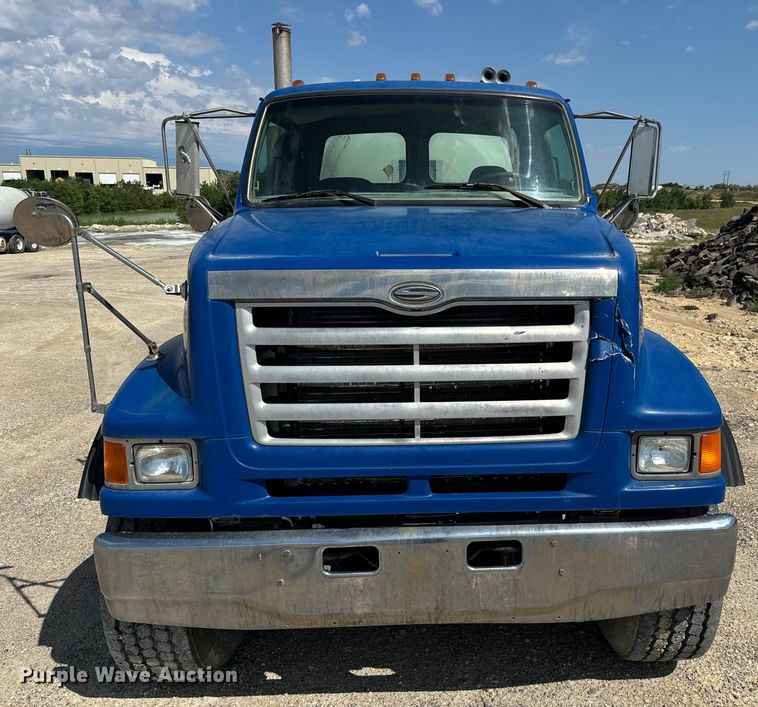 image for item LF9999 1999 Sterling L-Line ready mix truck