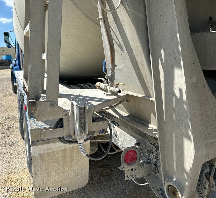 image for item LF9999 1999 Sterling L-Line ready mix truck