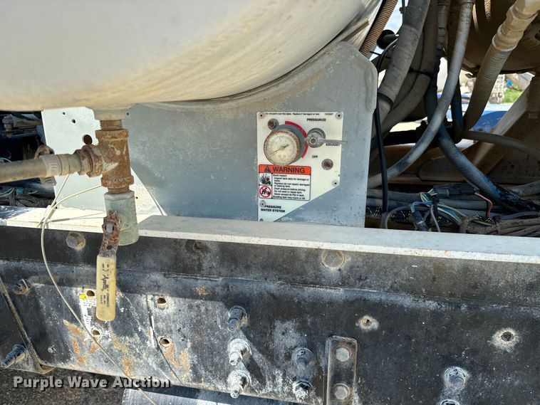 image for item LF9999 1999 Sterling L-Line ready mix truck