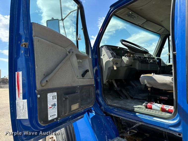 image for item LF9999 1999 Sterling L-Line ready mix truck