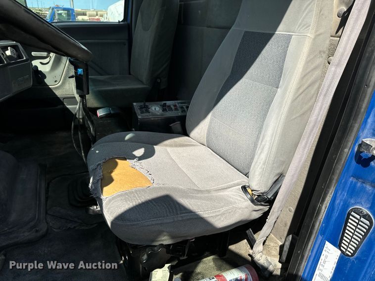 image for item LF9999 1999 Sterling L-Line ready mix truck