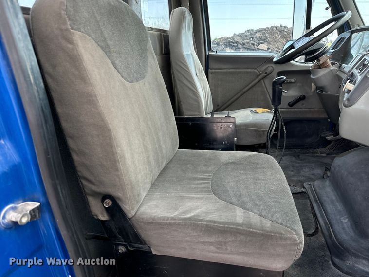 image for item LF9999 1999 Sterling L-Line ready mix truck