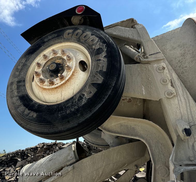 image for item LF9999 1999 Sterling L-Line ready mix truck