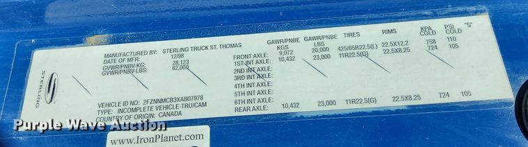 image for item LF9999 1999 Sterling L-Line ready mix truck