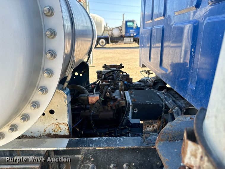 image for item LG9000 2000 Sterling L-Line ready mix truck