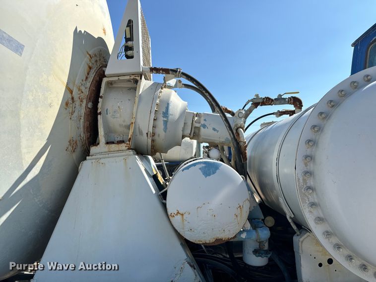 image for item LG9000 2000 Sterling L-Line ready mix truck