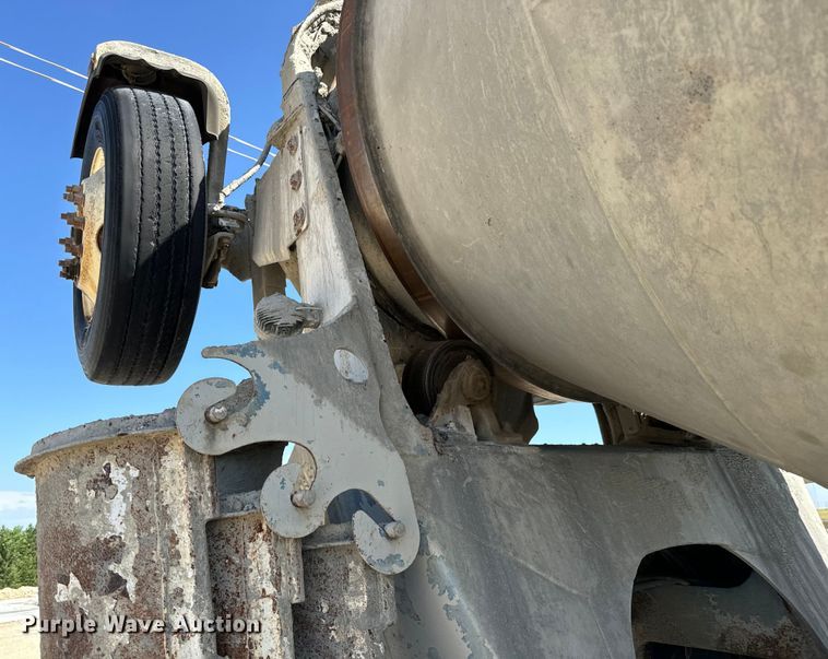 image for item LG9000 2000 Sterling L-Line ready mix truck