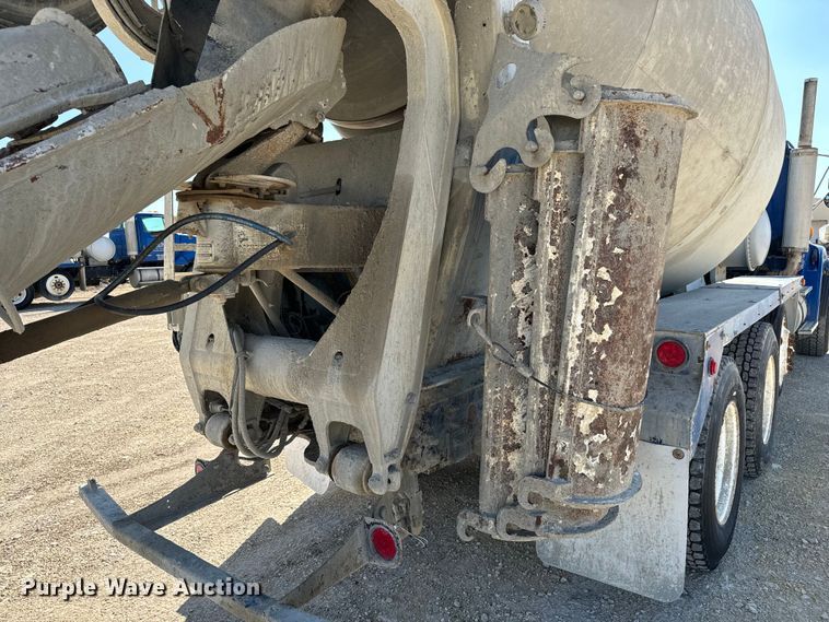 image for item LG9000 2000 Sterling L-Line ready mix truck