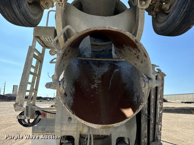 image for item LG9000 2000 Sterling L-Line ready mix truck