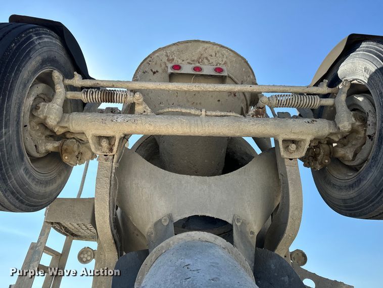 image for item LG9000 2000 Sterling L-Line ready mix truck