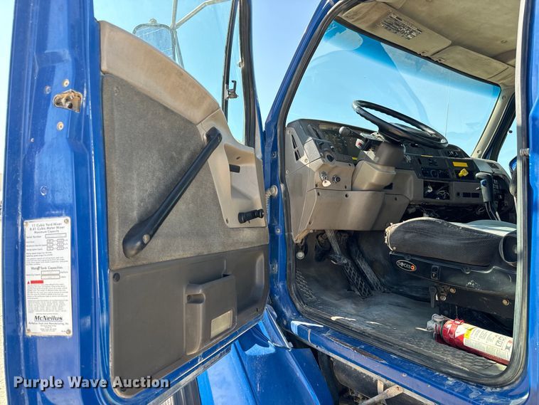 image for item LG9000 2000 Sterling L-Line ready mix truck