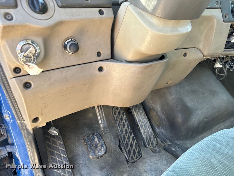 image for item LG9000 2000 Sterling L-Line ready mix truck