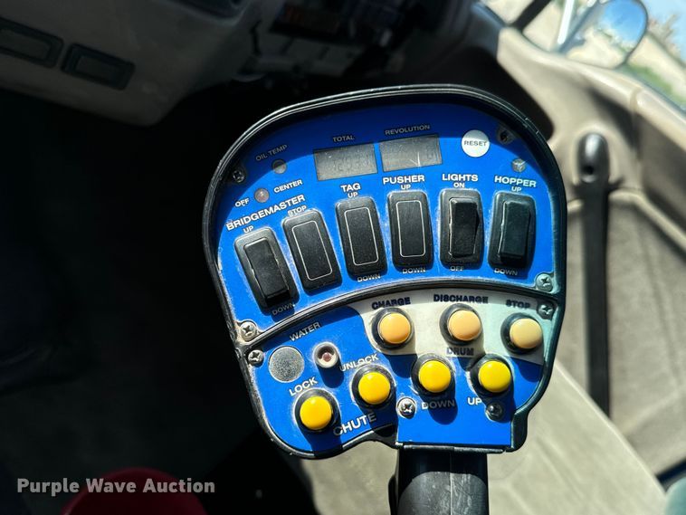 image for item LG9000 2000 Sterling L-Line ready mix truck