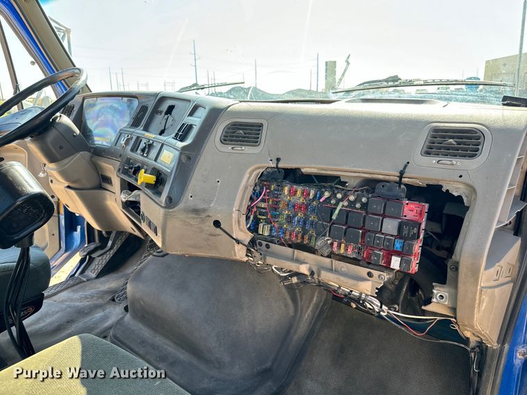 image for item LG9000 2000 Sterling L-Line ready mix truck