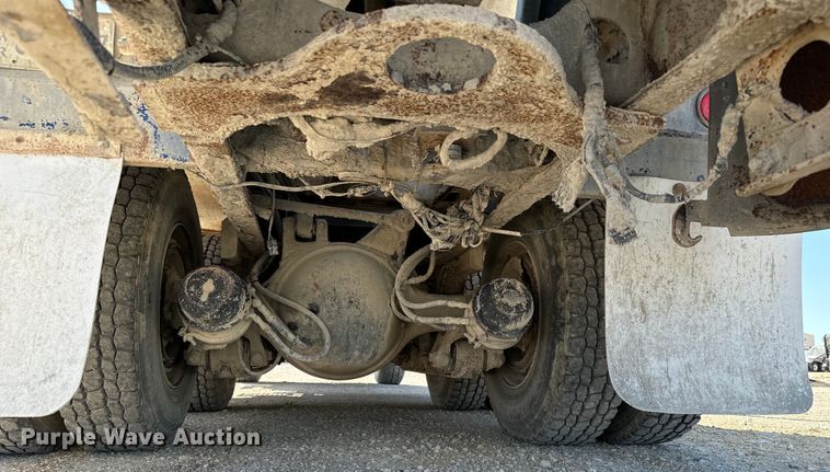 image for item LG9000 2000 Sterling L-Line ready mix truck