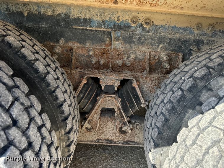 image for item LG9000 2000 Sterling L-Line ready mix truck