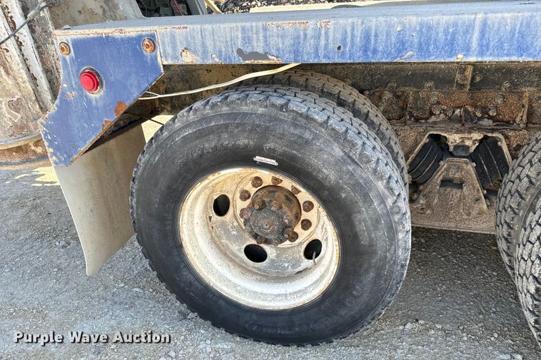 image for item LG9000 2000 Sterling L-Line ready mix truck